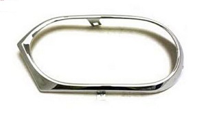 OVAL HEADLAMP CHROME BEZEL DRIVERS SIDE  DAC10457