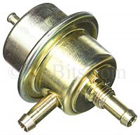 FUEL PRESSURE REGULATOR, EARLY STYLE, GOES IN THE MIDDLE OF THE FUEL RAIL  EAC1284