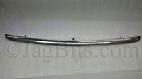 CHROME SPLITTER VANE IN FRONT BUMPER  HNC6881BC