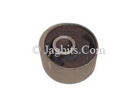 BUSHING, ROUND, ON THE REAR OF THE FRONT SUBFRAME  MNA2370AA