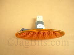 TURN SIGNAL LAMP, BEHIND FRONT WHEEL  XR816644