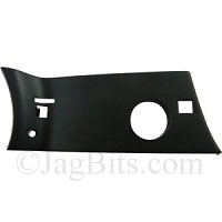 TRIM COVER RIGHT SIDE FRONT BUMPER FOR FOG LAMP  XR817164